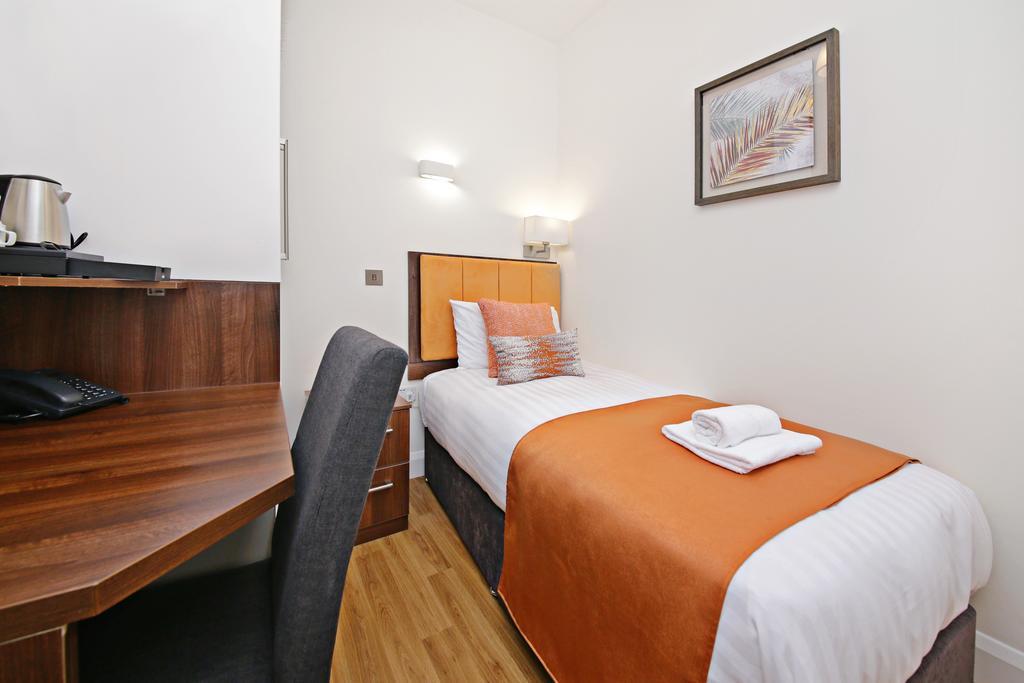 Imperial Guest House Ltd. Χάνσλοου Δωμάτιο φωτογραφία